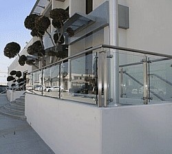 plain glass rail