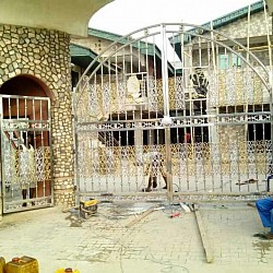 Transpirent Double side opening Gate 